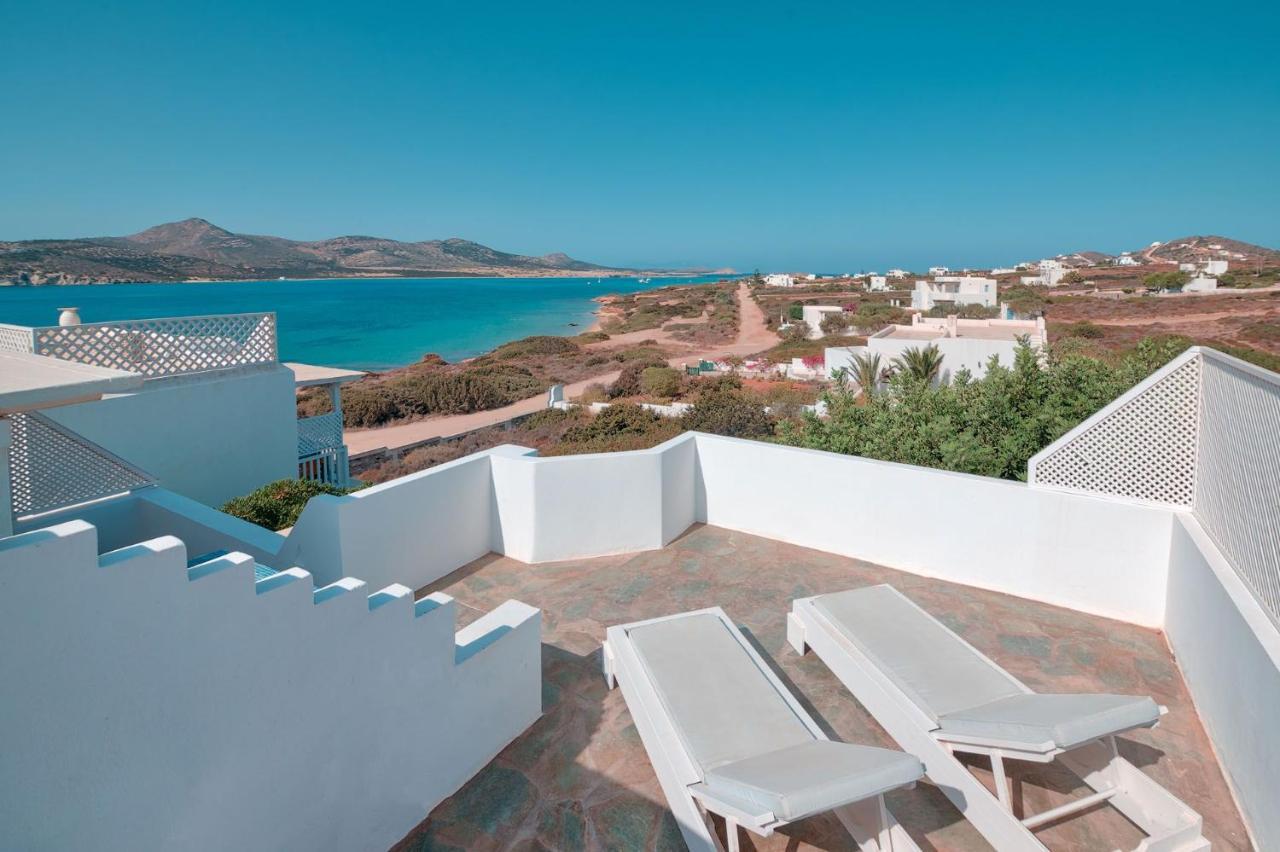 Blue Dolphin Antiparos Villas And Suites Agios Georgios  Exterior photo