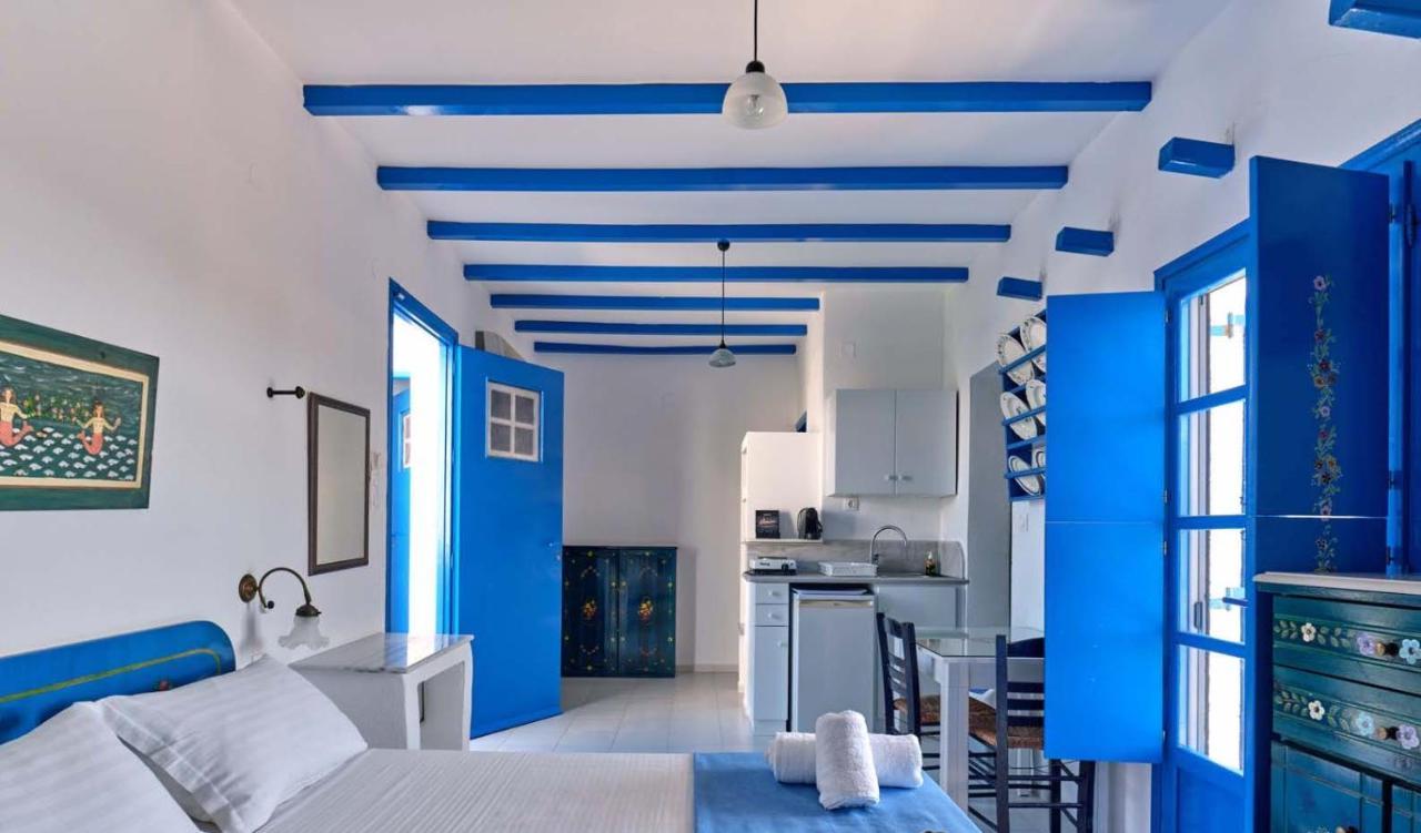 Blue Dolphin Antiparos Villas And Suites Agios Georgios  Exterior photo