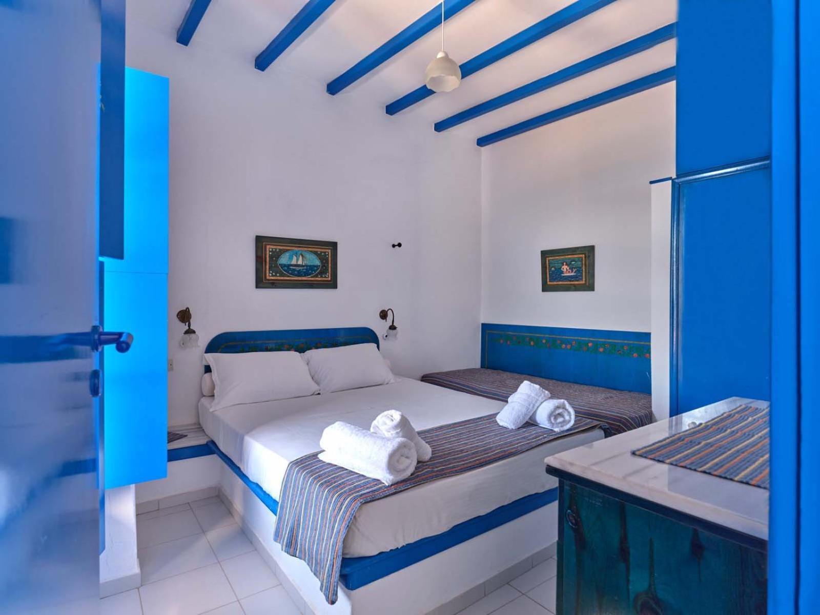 Blue Dolphin Antiparos Villas And Suites Agios Georgios  Exterior photo