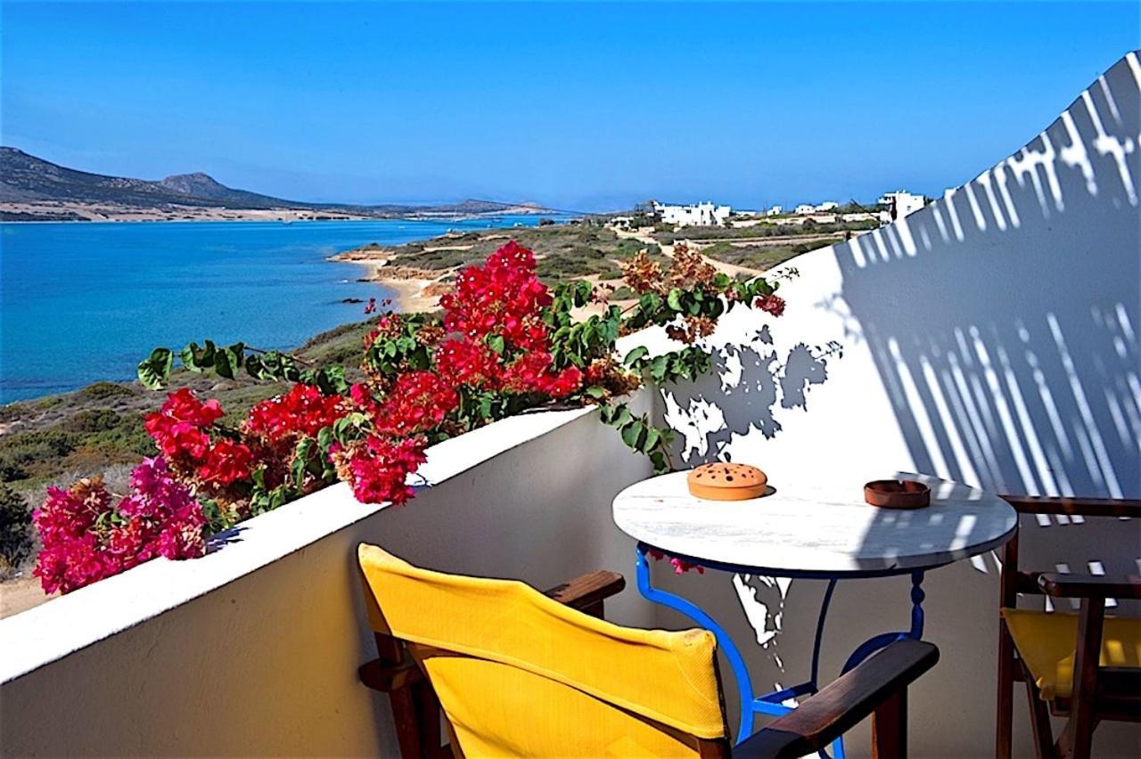 Blue Dolphin Antiparos Villas And Suites Agios Georgios  Exterior photo